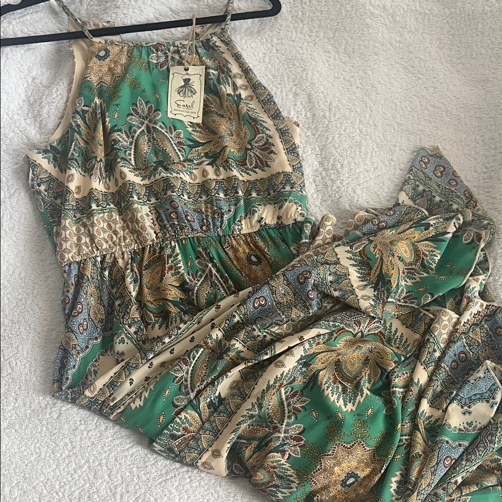 easel Green and Cream Bohemian Midi Dress